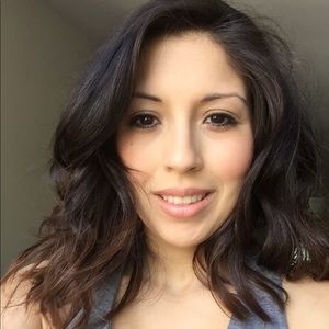 Meet your Posher, Vanessa